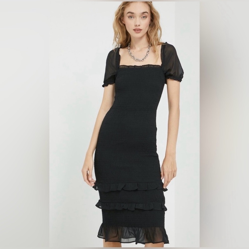 Abercrombie & Fitch Black Tiered Smocked Midi Dress